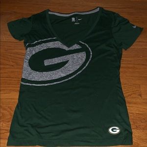 Nike women’s Green Bay Packers V-neck t-shirt